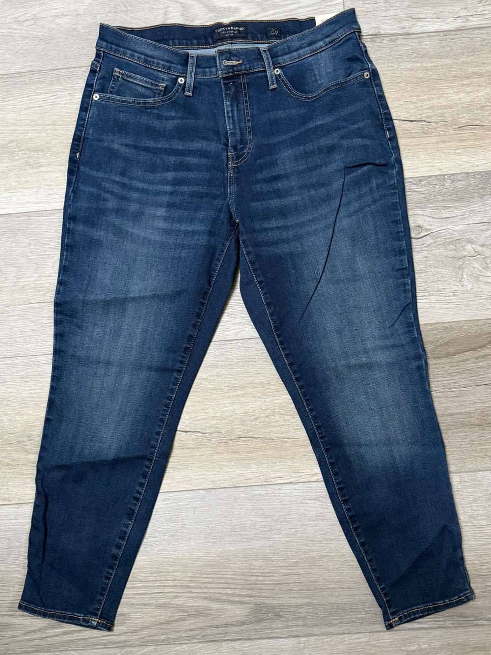 Lucky Brand Dark Blue Cropped Ankle Jeans